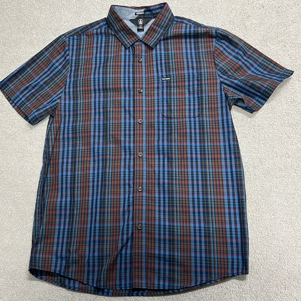 Volcom Modern Fit Short Sleeve Button Down Plaid Large